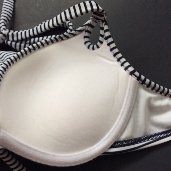 VS Push-Up Ruffle Bikini Top - Picture 6 of 6